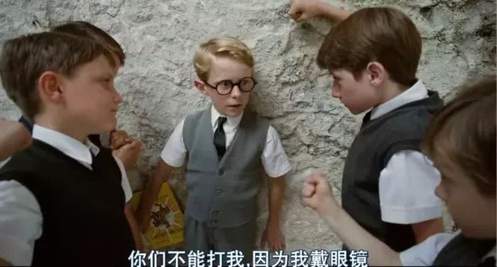 窩里橫孩子父親的特點該反思了?如何克服小孩窩里橫外面慫性格