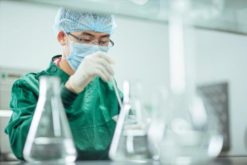 檢驗師資格證好考嗎報考條件是啥?醫學檢驗技術好就業嗎收入怎樣