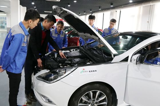 汽修專業(yè)好就業(yè)嗎就業(yè)前景分析?國內(nèi)有哪些汽修學(xué)校最好的是哪所?